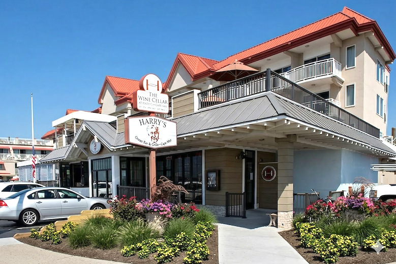 Things To Do Harrys Ocean Bar and Grille